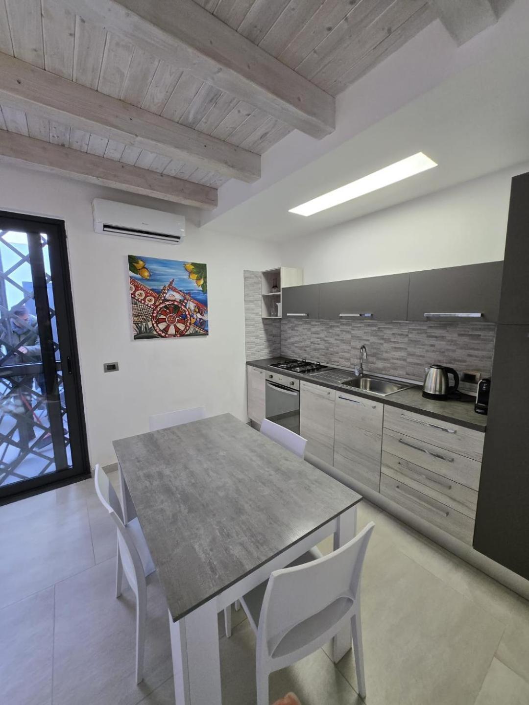 Carlo'S Home Катания Экстерьер фото