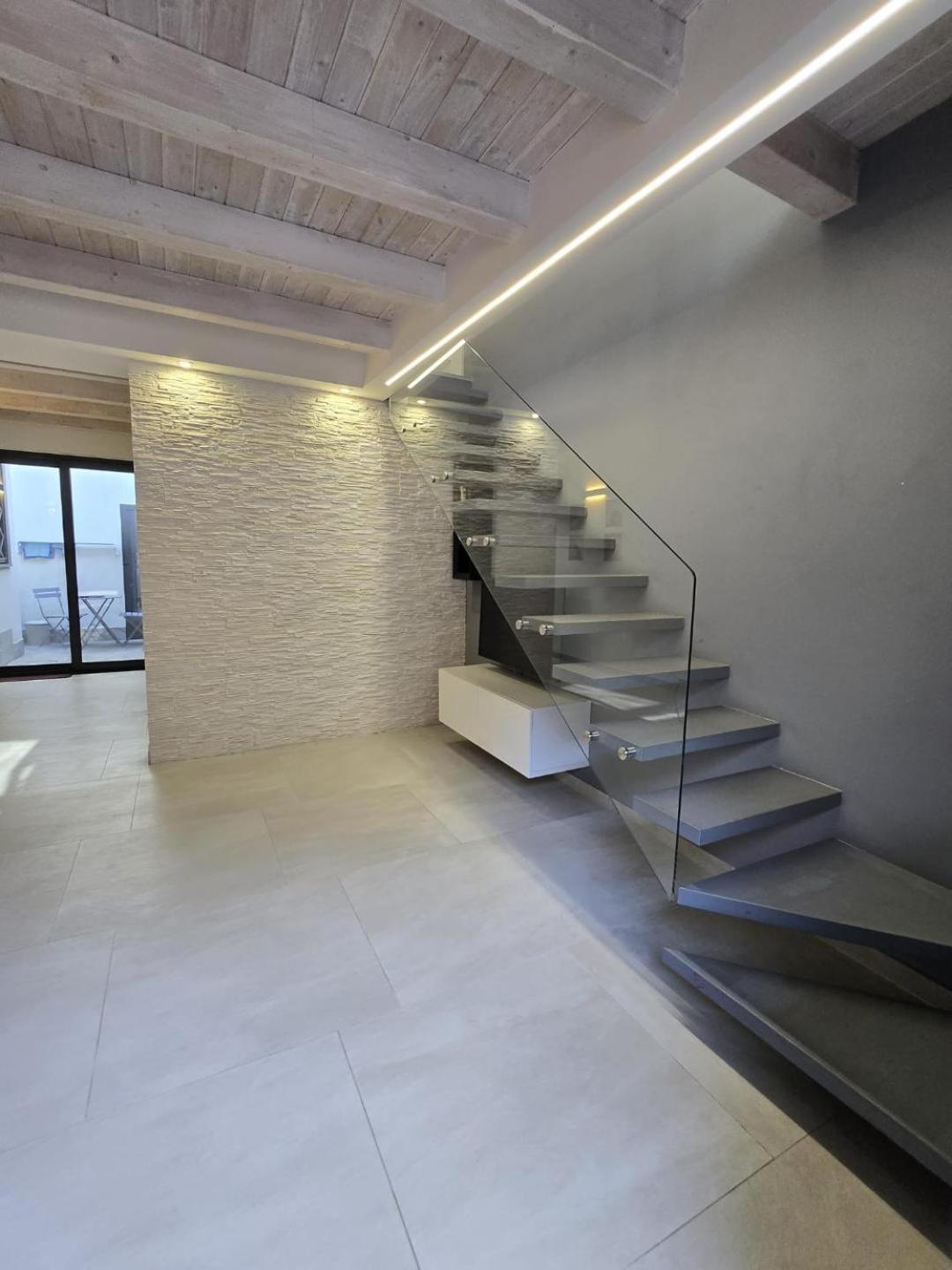 Carlo'S Home Катания Экстерьер фото